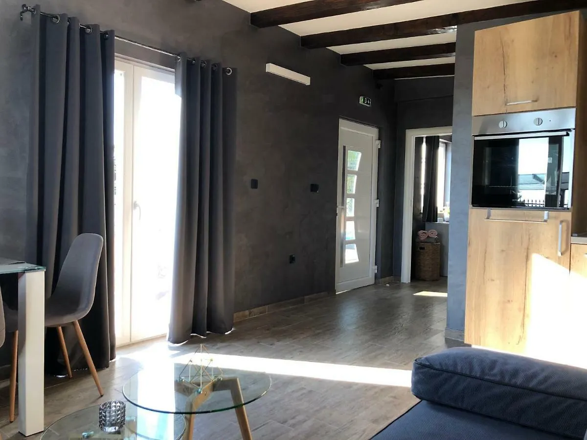 Tandara Apartments Trogir